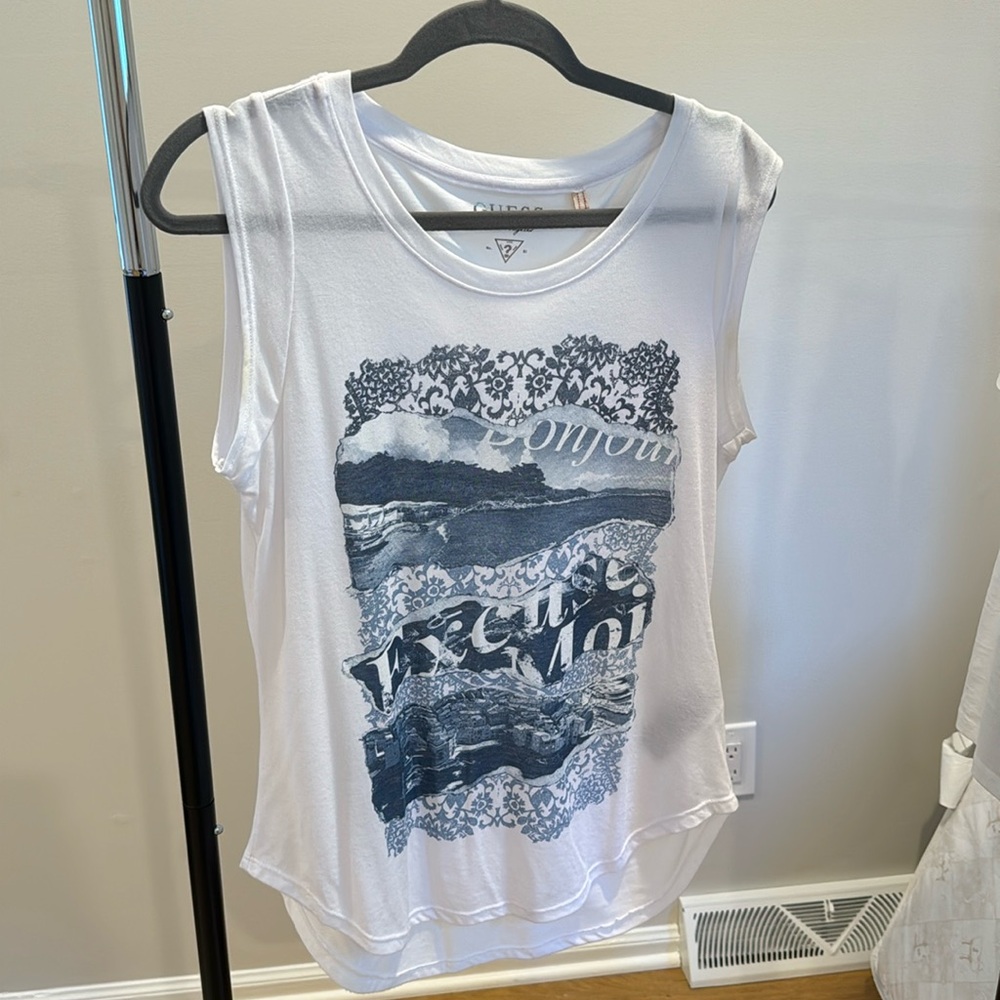Guess T-shirt